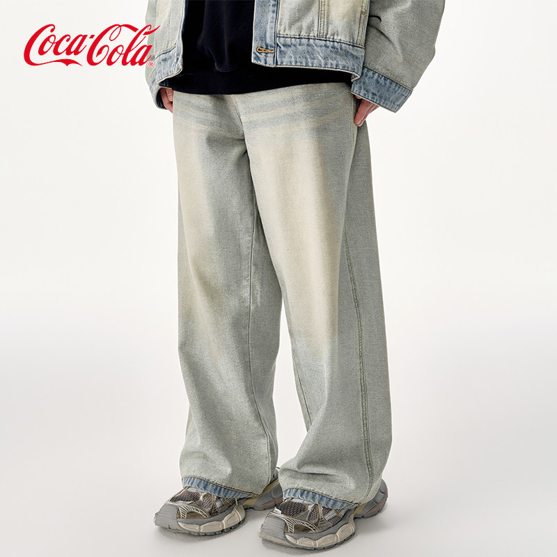 Coca-Cola/可口可乐反面撞钉字母刺绣水洗做旧直筒宽松休闲牛仔裤