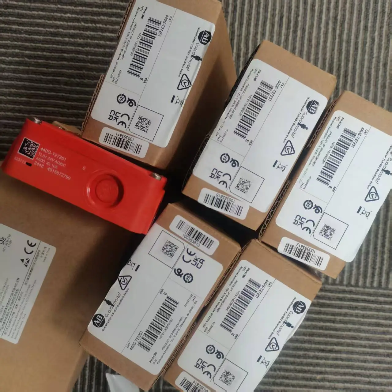 仪价供应原装正品440R-EM4R2D美国AB罗克韦尔PLC模块