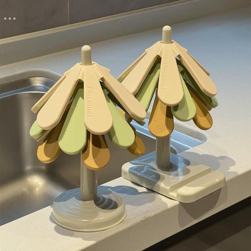 圣诞小树餐垫隔热垫高级感轻奢家用桌垫杯垫加厚硅胶防烫垫创意