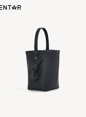 OMENTAR小众设计高级水桶包女秋冬新款单肩斜挎通勤大容量水桶包