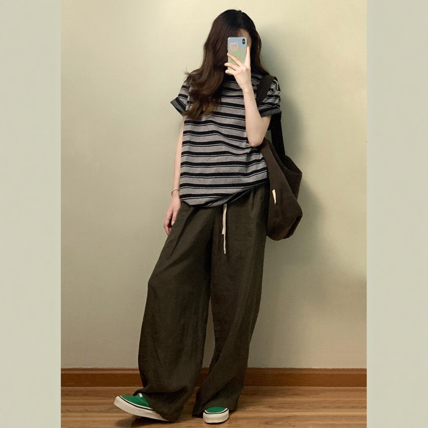 韩系高级感休闲运动套装女夏季学生时尚宽松短袖阔腿裤复古两件套