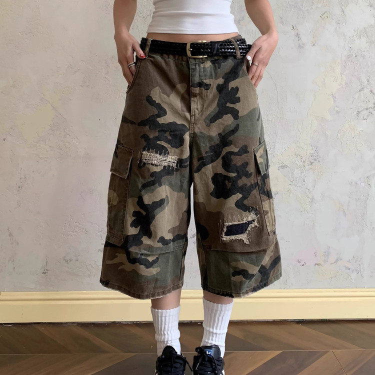 美式复古破洞补丁迷彩工装牛仔短裤男女夏季显瘦宽松阔腿七分裤子