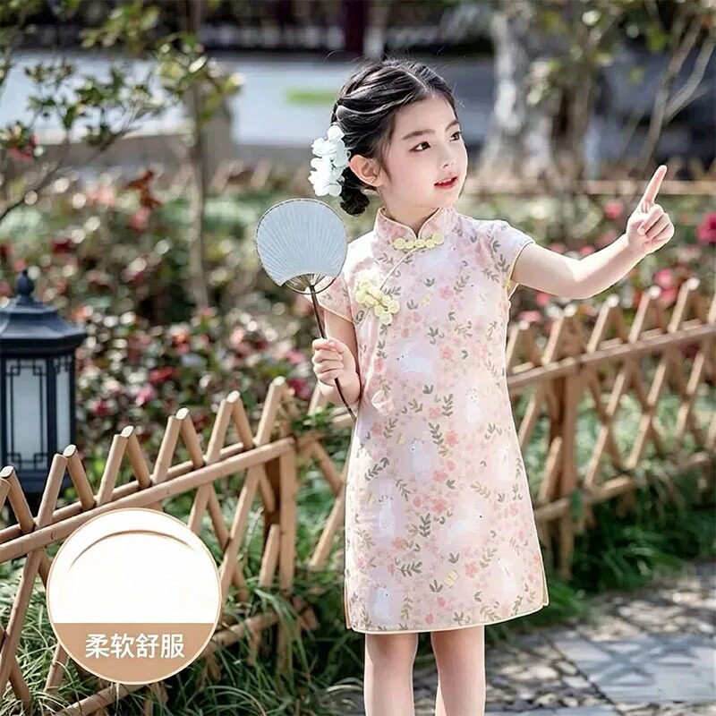 女童旗袍连衣裙26夏季新款小女孩棉质碎花复古粉红送考旗开得胜