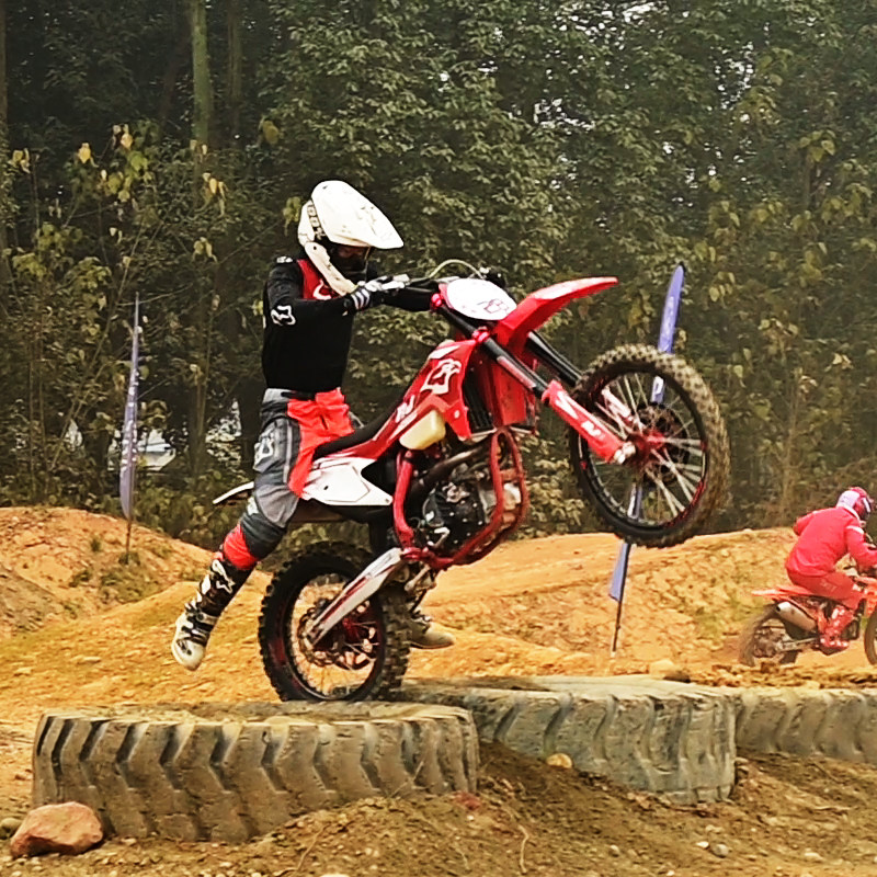 AJ1 越野摩托车 水冷比赛赛事场地越野林道越野车250cc非公路车