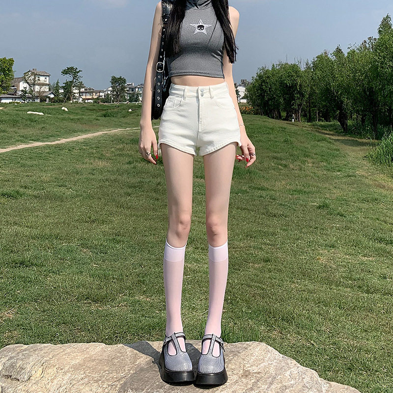 白色紧身牛仔短裤女夏季2025新款小个子高腰显瘦辣妹a字提臀热裤