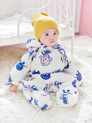 新生婴儿连体羽绒服女0-1岁男童宝宝冬季轻薄外出抱衣婴幼儿加厚3