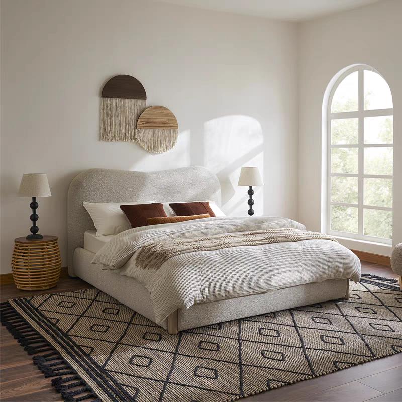 网红床北欧羊羔绒侘寂风卧室布艺双人床意式奶油主卧儿童软包落地