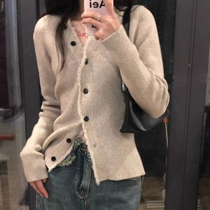 V领针织打底开衫女秋冬毛衣外套设计感小众修身别致甜辣长袖上衣