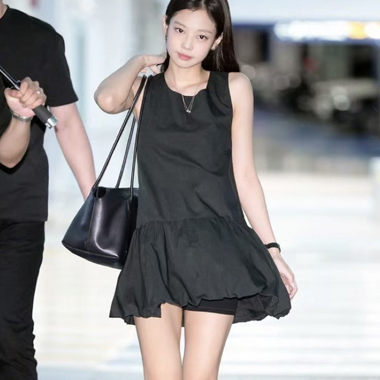 Jennie同款25夏款韩系宽松休闲隐形口袋花苞黑色背心连衣裙蓬蓬裙