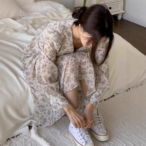 amy company现H26款韩国东大门复古碎花V领高腰显瘦连衣裙长裙