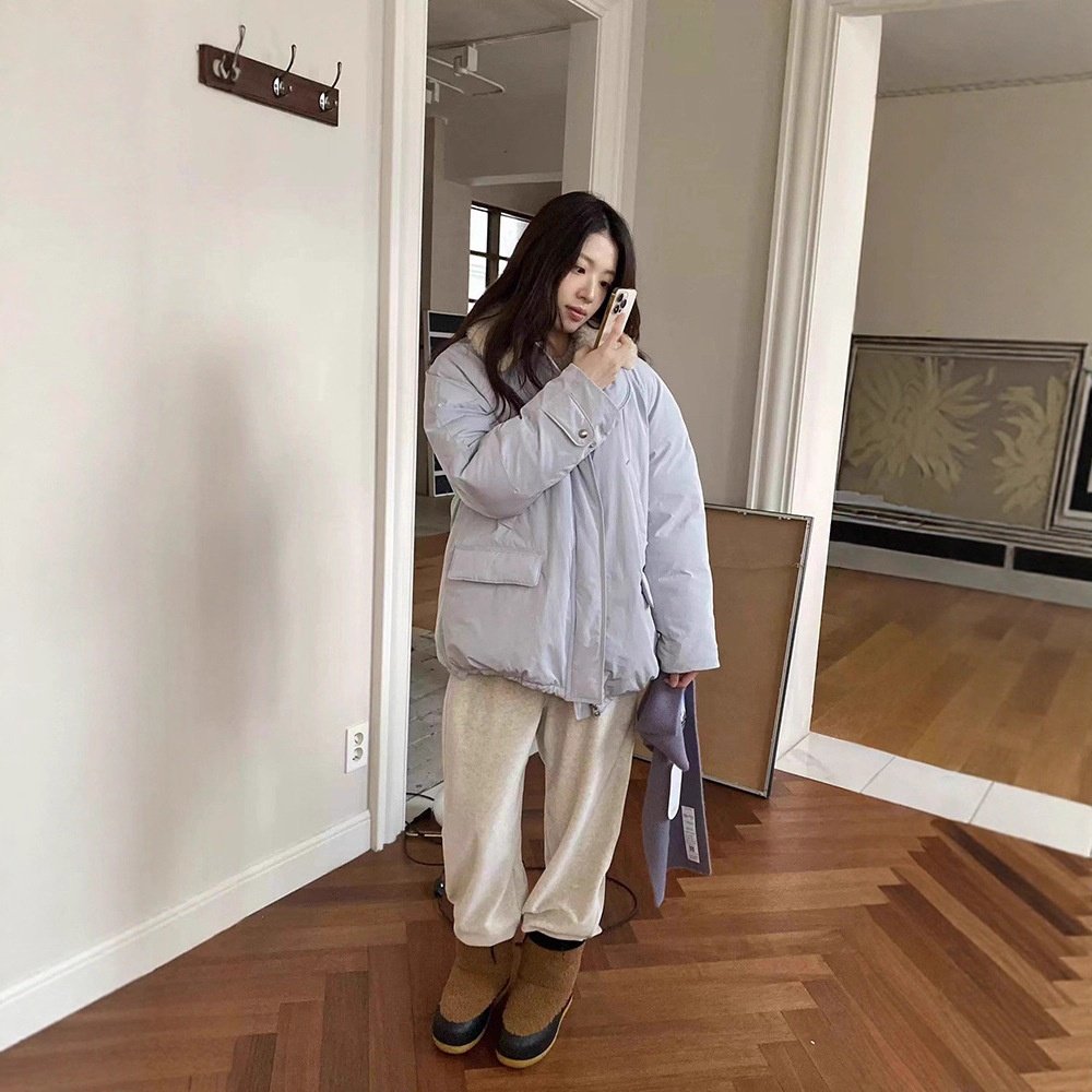 现货 韩系羊羔毛翻领羽绒服女2025冬季宽松蓬松保暖防风外套erume