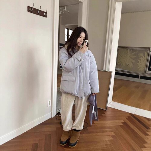 现货 韩系羊羔毛翻领羽绒服女2025冬季宽松蓬松保暖防风外套erume