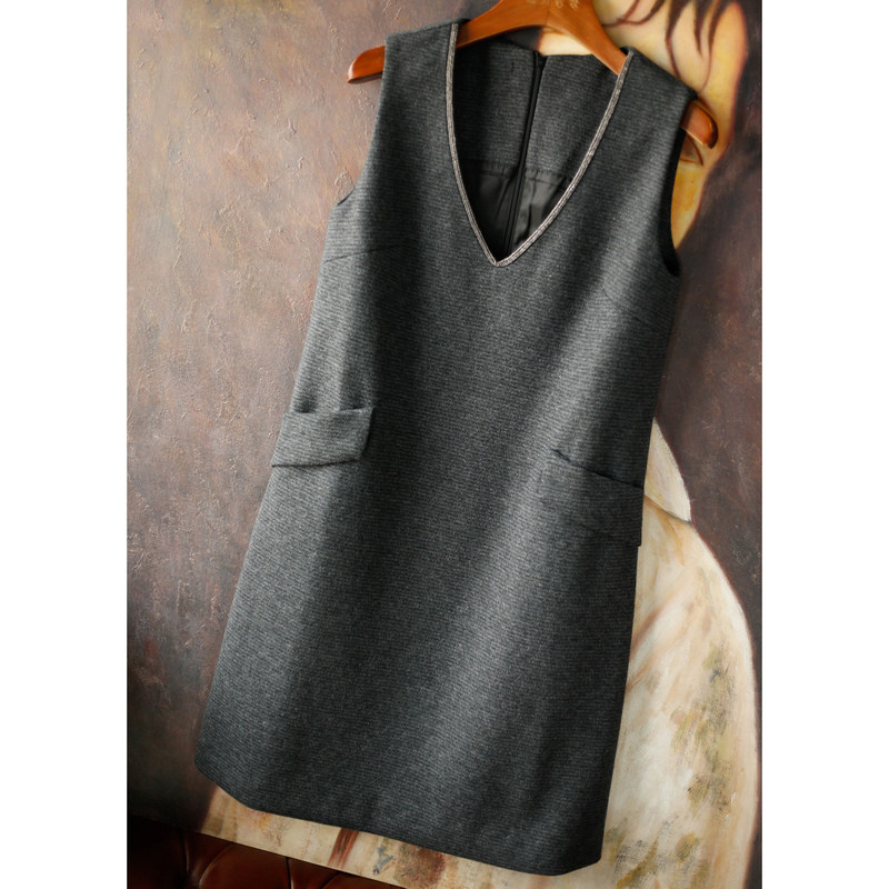 毛呢背心裙女2021秋冬季外穿新款气质背带裙无袖针织马甲连衣裙潮