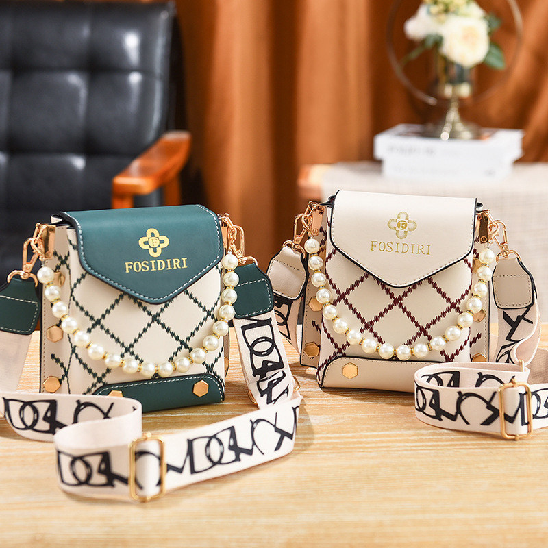 手机包女斜挎高级感新款百搭印花宽带竖款装放手机零钱包迷你小包