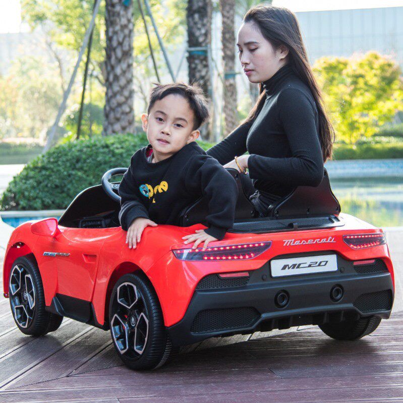 玛莎拉蒂超大双座儿童电动车四轮玩具汽车可坐双人大人亲子童车24