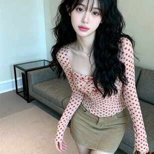 已保护 春上新！氛围感蕾丝爱心网纱捏褶小衫上衣女修身显瘦T恤女