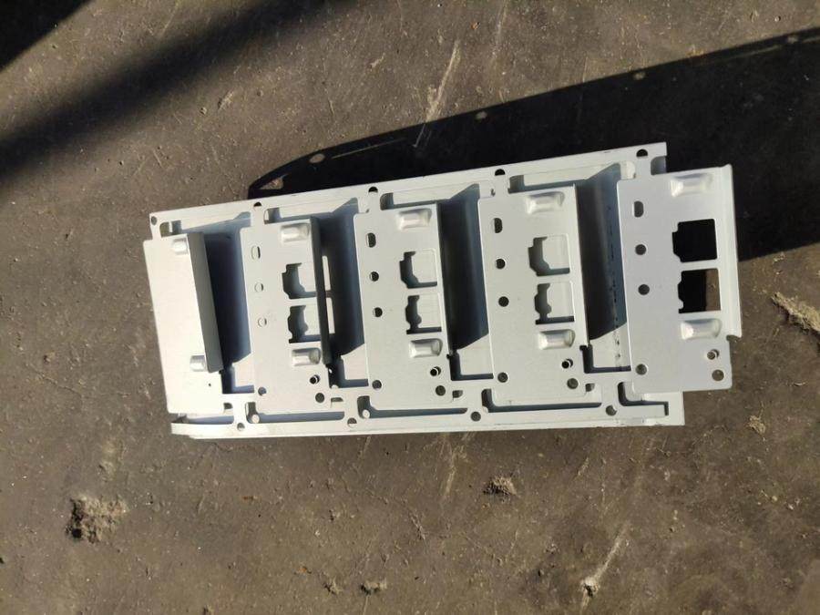 1月21日威海电镀锌非合金钢铁边角废料等网络拍卖公告