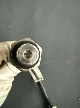 KG-5028 KG3008-FNKG/N1 EFECTOR 液位传感器议价维修