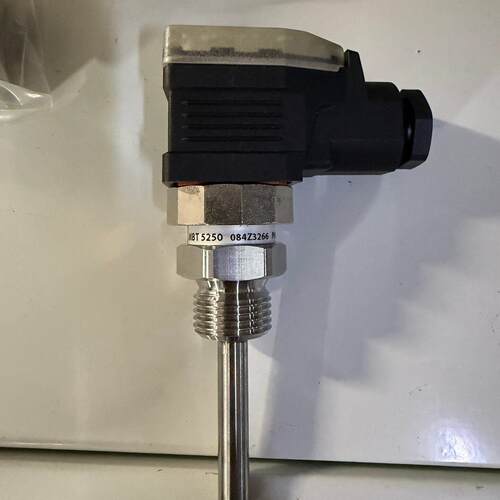 MBT5250 温度传感器 PT100 Class B 丹佛斯议价维修