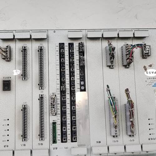 ZINVC02-1008-20ART 智光带屏变频控制器议价维修