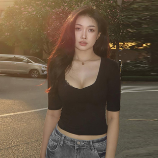 PUSS 修身 街头city T恤女 百搭上衣 walk御姐风黑色显瘦短袖 WEIRD