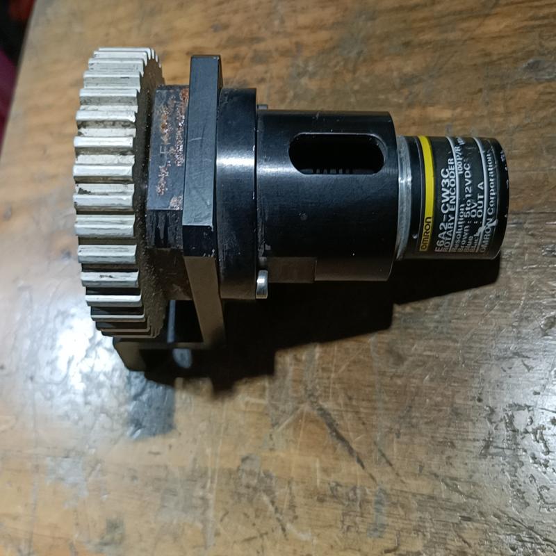 议价OMRON编码器,E6A2-CW5C,件,包邮包好。4B