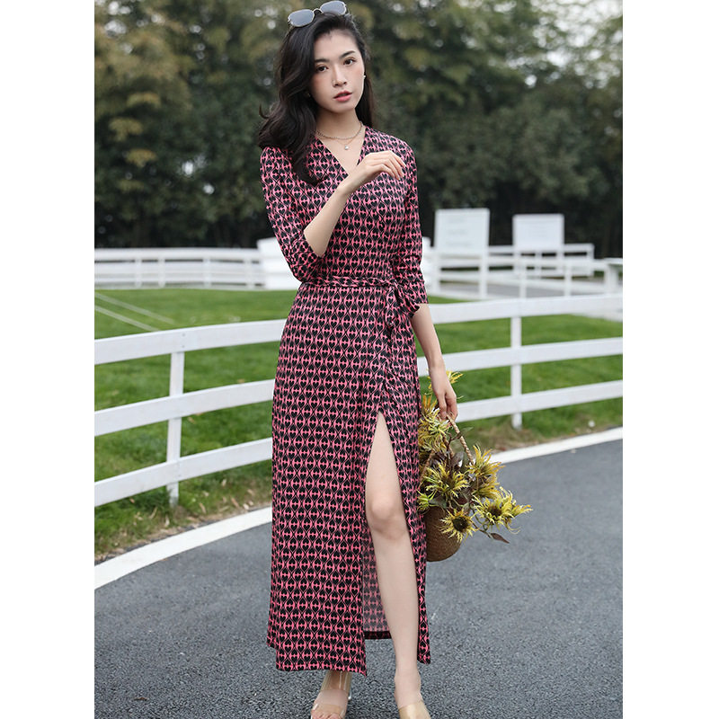 pg dvf裹身裙2024夏新款v领印花轻熟风修身显瘦气质绑带连衣裙女