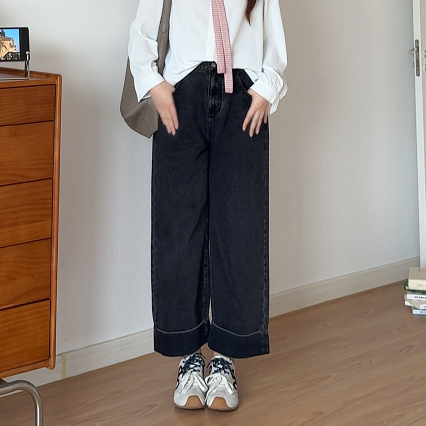 大码女装烟灰色高腰显瘦牛仔裤子