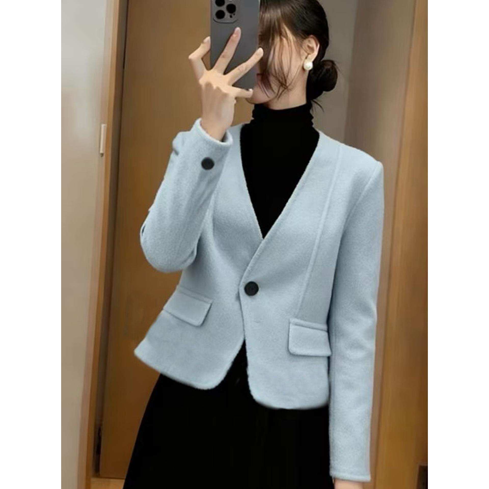 MONLOUVE高级感绝美雾霾蓝v领呢子长袖短外套女秋冬款小众不撞款