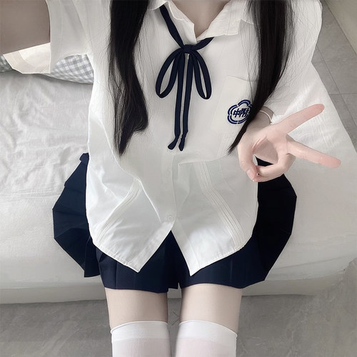 台湾师大附中校服女学院风班服