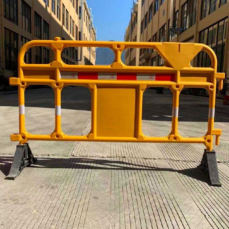 三孔滚塑水马移动塑料护栏胶马市政注水围挡围栏隔离墩路锥防撞桶,纺织面料/辅料/配套,其他纺织机械,淘宝优惠券,粉丝福利购,淘宝优惠卷