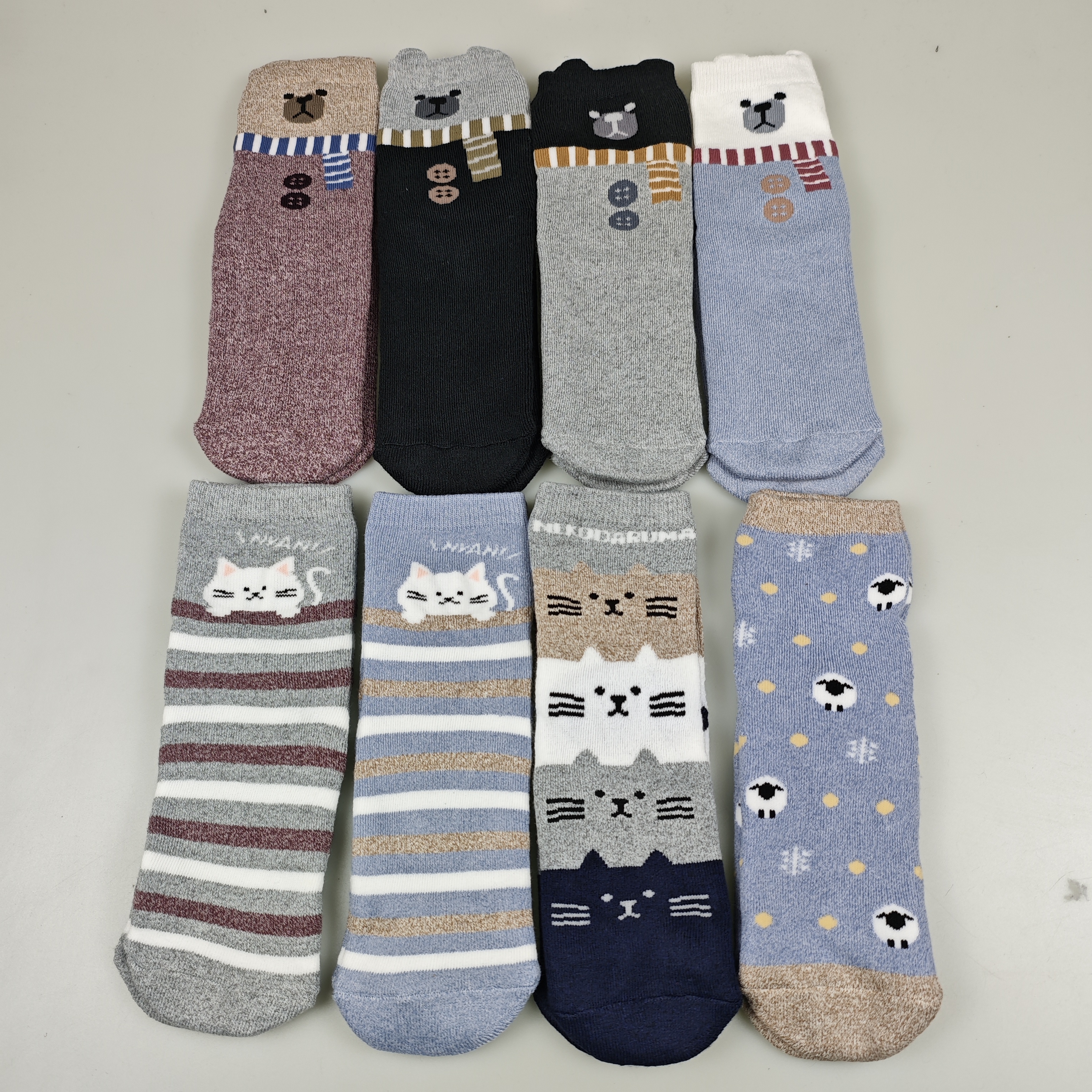 10双纯棉加厚毛圈袜女中筒柔软舒适冬季抗寒保暖卡通条纹毛巾袜