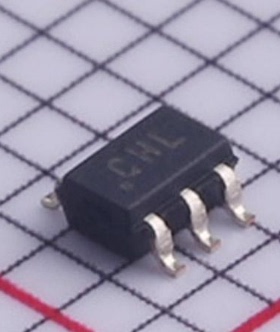 OPA330AIDCKR 丝印:CHL SC70-5 零漂移 满摆幅 运算放大器