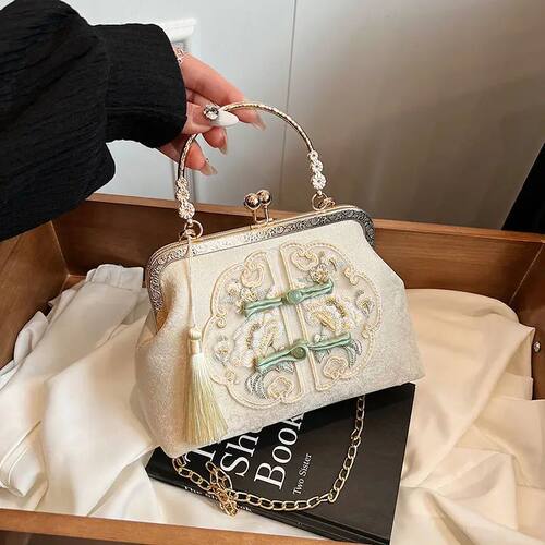 Embroidered Niche Design Exquisite and Fashionable Large-cap