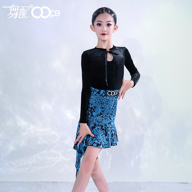 舞配女童拉丁舞服蛇纹韩绒练习服