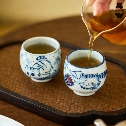 景德镇手绘可爱猫咪功夫茶品茗杯