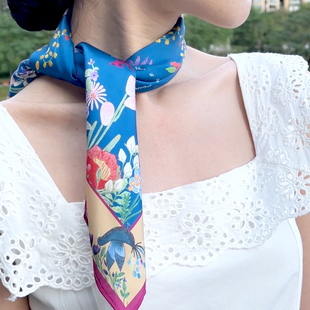 Stephy 春语蓝底花丝巾连丝巾扣雅致礼物套装