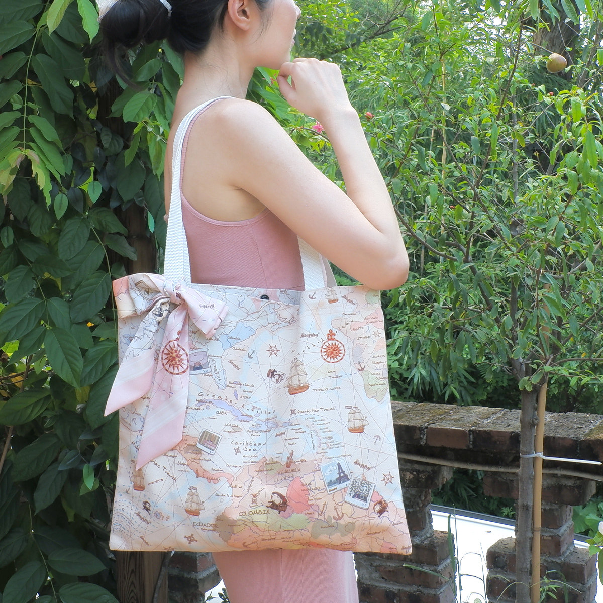 【Stephy】世界地图TOTE BAG 丝巾 | 旅行者托特包 丝巾+包包两用