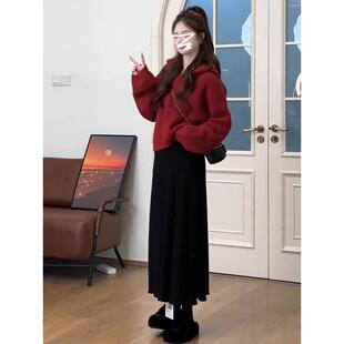 MONLOUVE2025新款韩系慵懒风红色针织连帽毛衣黑色半身裙女装秋冬