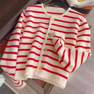 red contrast reducing cardigan Age sweater and short white