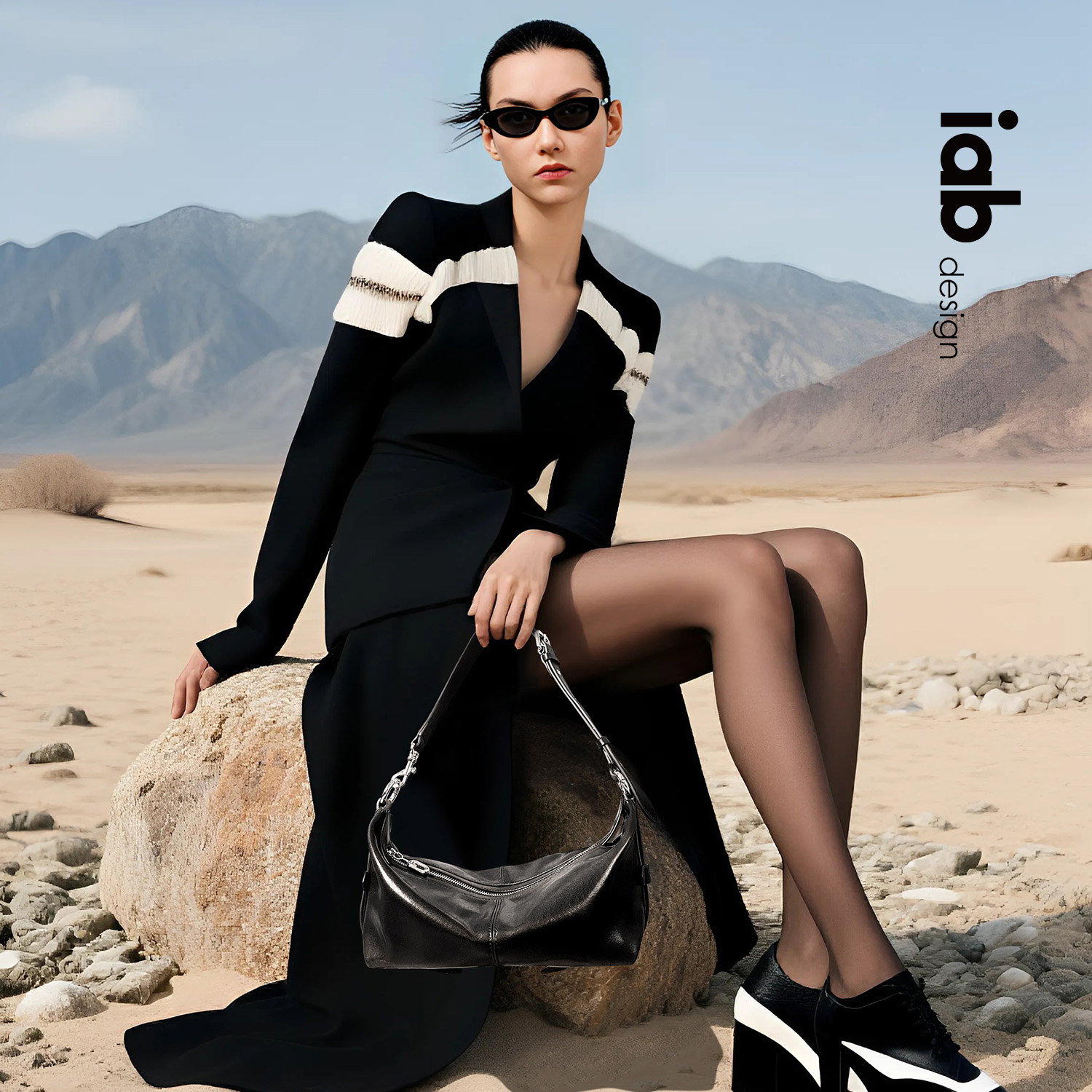 iab2025新款软山包女士手提包通勤真皮女包简约时尚百搭hobo包