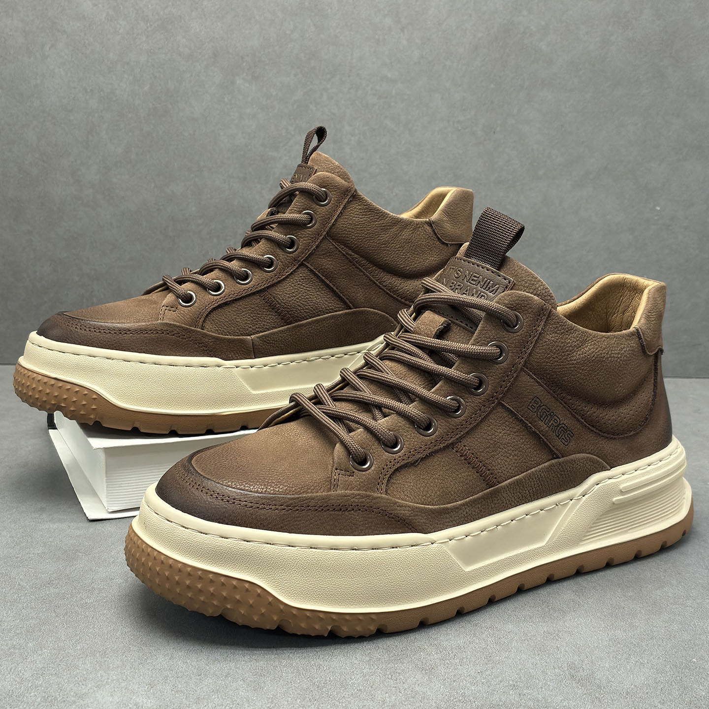 高档男士2025冬季新款厚底板鞋加绒加厚保暖棉鞋高帮鞋时尚马丁靴