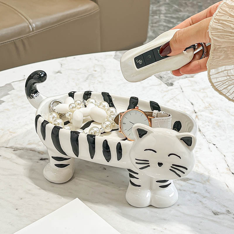 进门口鞋柜上玄关放钥匙陶瓷收纳盒客厅装饰托盘陶瓷猫咪摆件