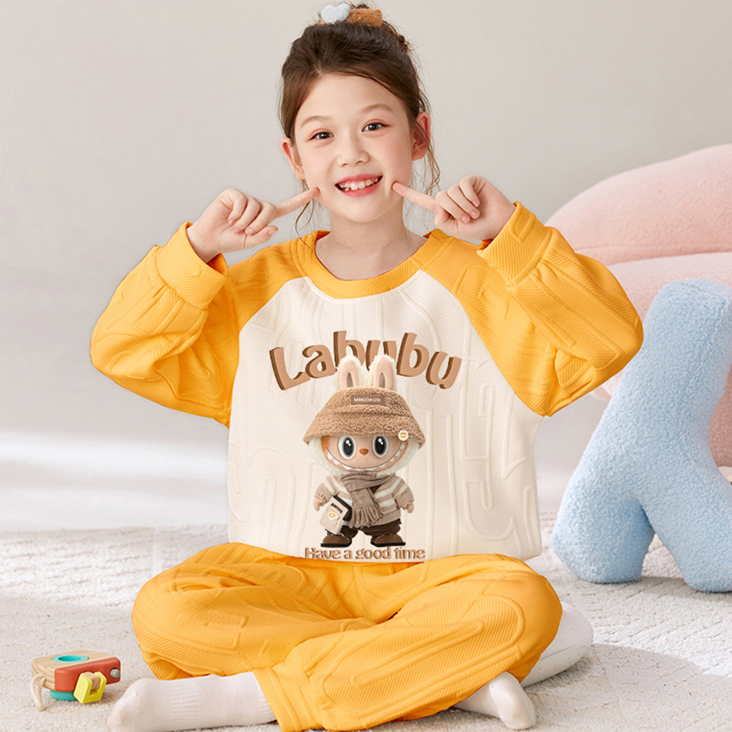 冬季女童Labubu夹层棉保暖家居服