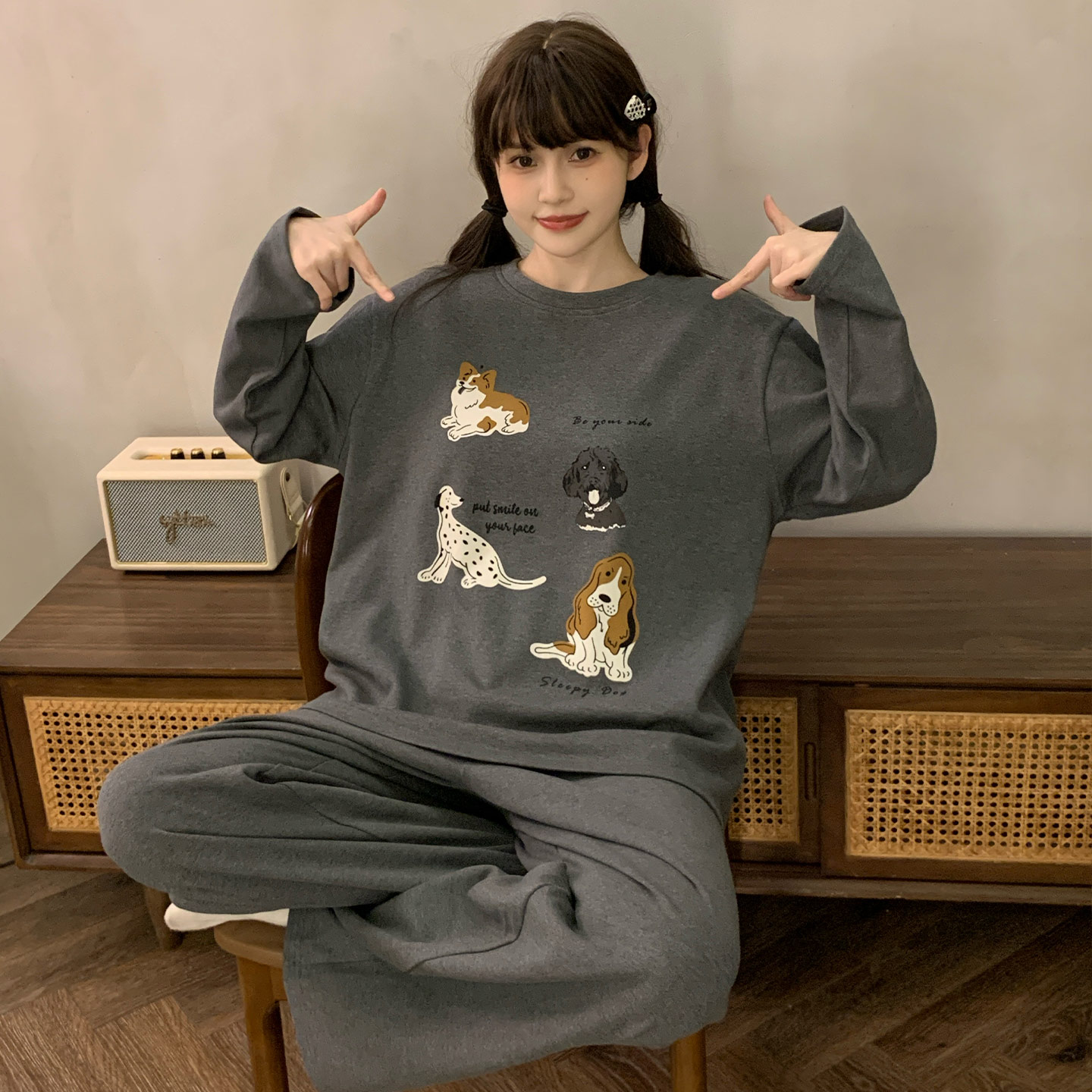 女款春秋纯棉长袖圆领小狗家居服