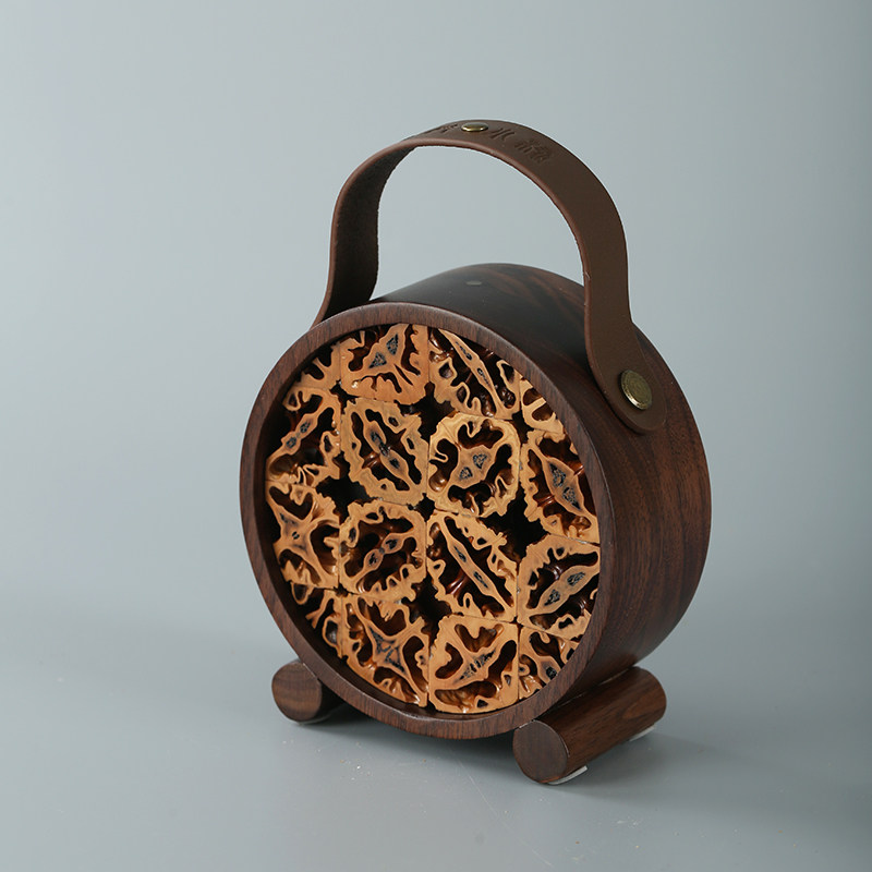 创意纯手工胡桃木蓝牙音箱核桃音响大音量超大高音质环绕闹钟摆件
