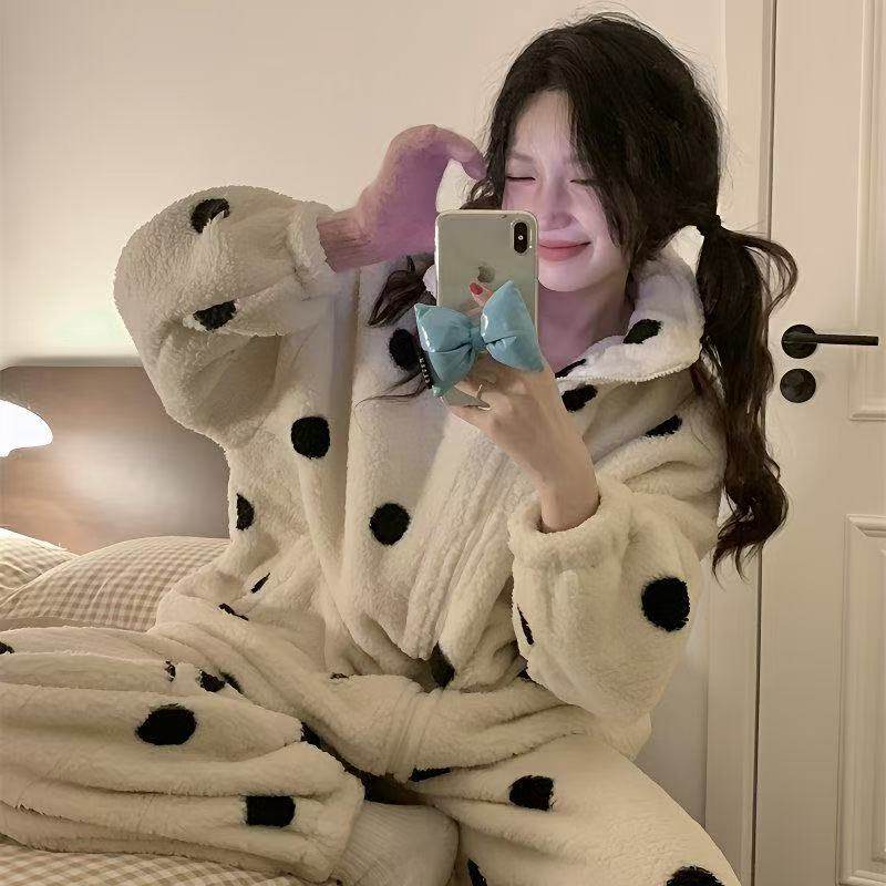 可爱波点情侣睡衣女冬季加厚珊瑚绒少女风家居服保暖法兰绒套装