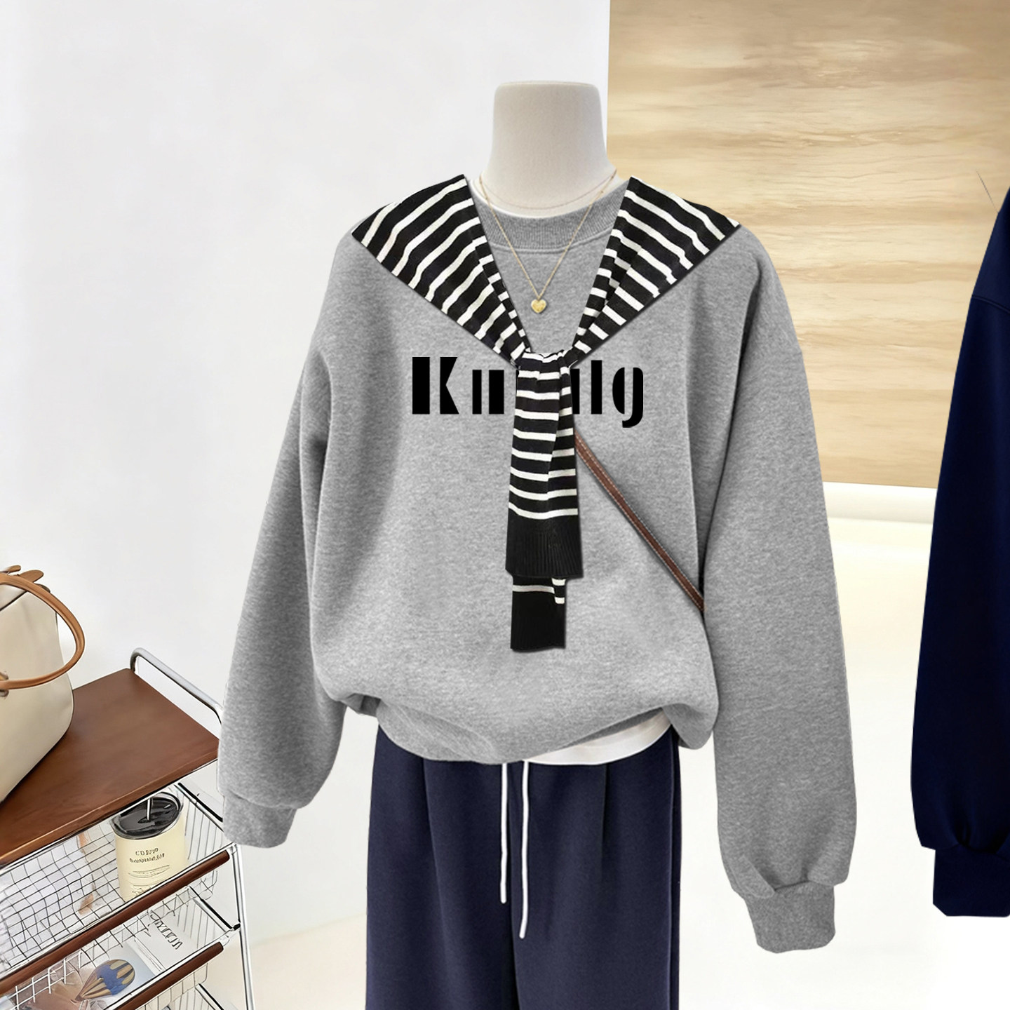 东大门灰色无帽加绒圆领卫衣女2025年新款假两件长袖上衣披肩套装