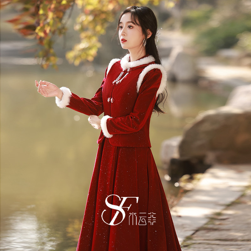 时尚复古风敬酒服礼服