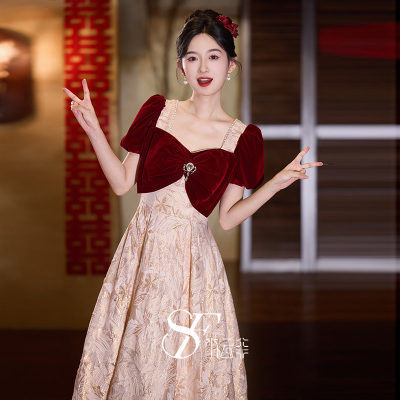 敬酒服新娘2025新款秋季高贵优雅红色长款修身新中式高级订婚礼服